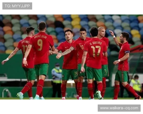 全球足球明星云集的传奇球队盘点与分析